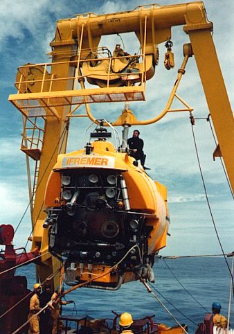 Nautile Submersible  (c)